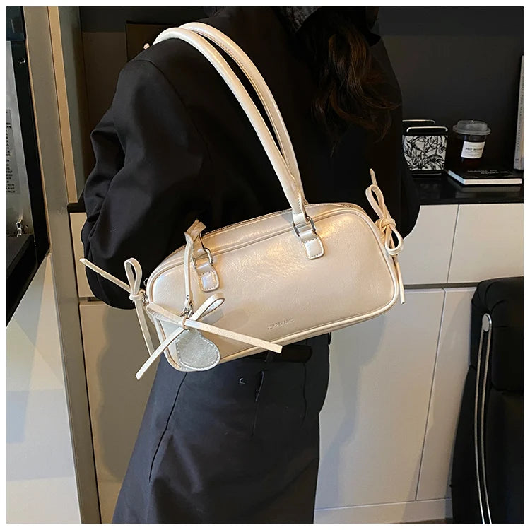 Elegance Boston Bag - Chic Women's Shoulder Handbag