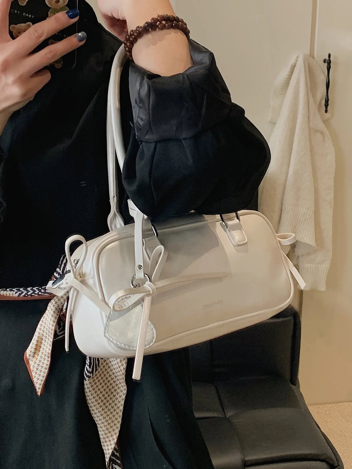 Elegance Boston Bag - Chic Women's Shoulder Handbag
