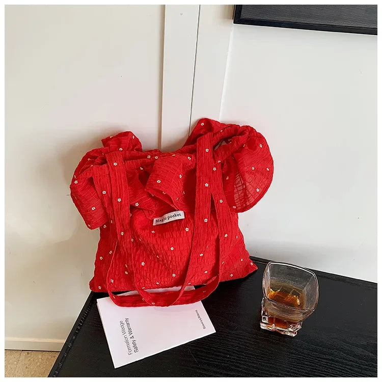 Elegant Floral Embroidered Ladies Shoulder Bag