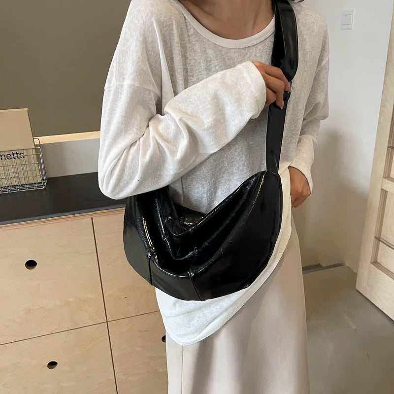 Exquisite Crescent PU Leather Crossbody Bag
