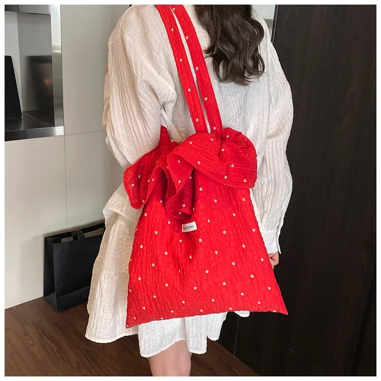 Elegant Floral Embroidered Ladies Shoulder Bag