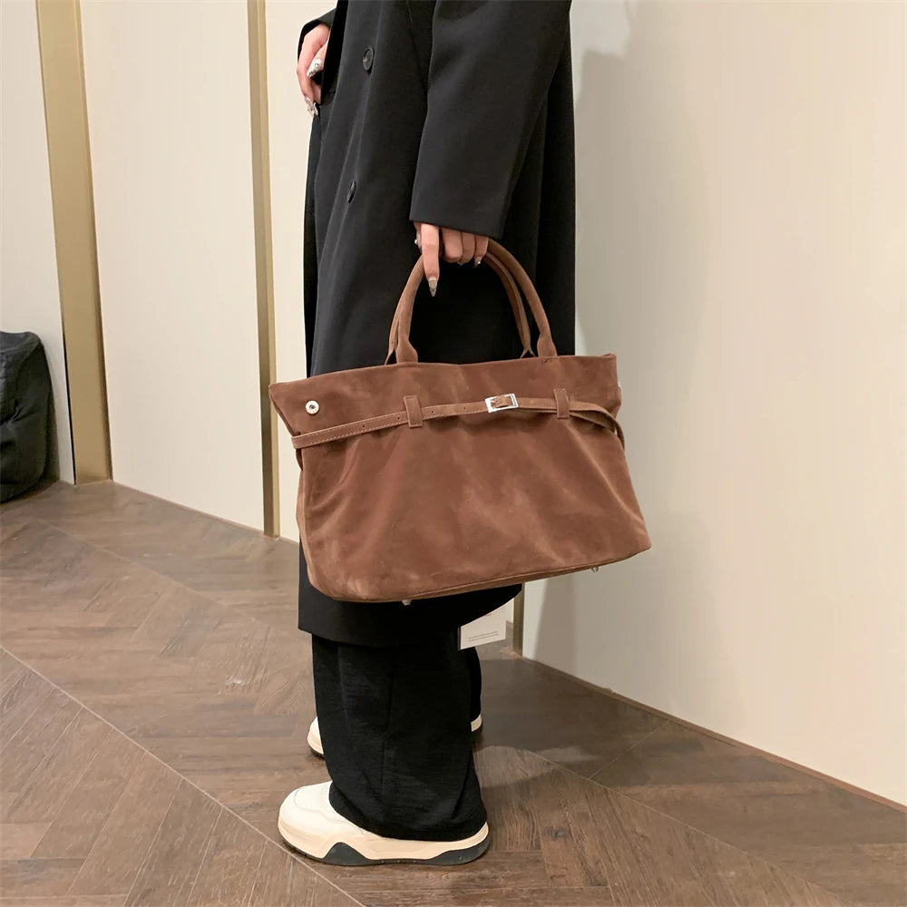 Elegant Velvet Tote Bag - Luxury Women's Handbag