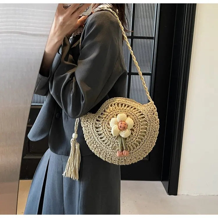 Beachside Elegance: Women's Floral Woven Crossbody