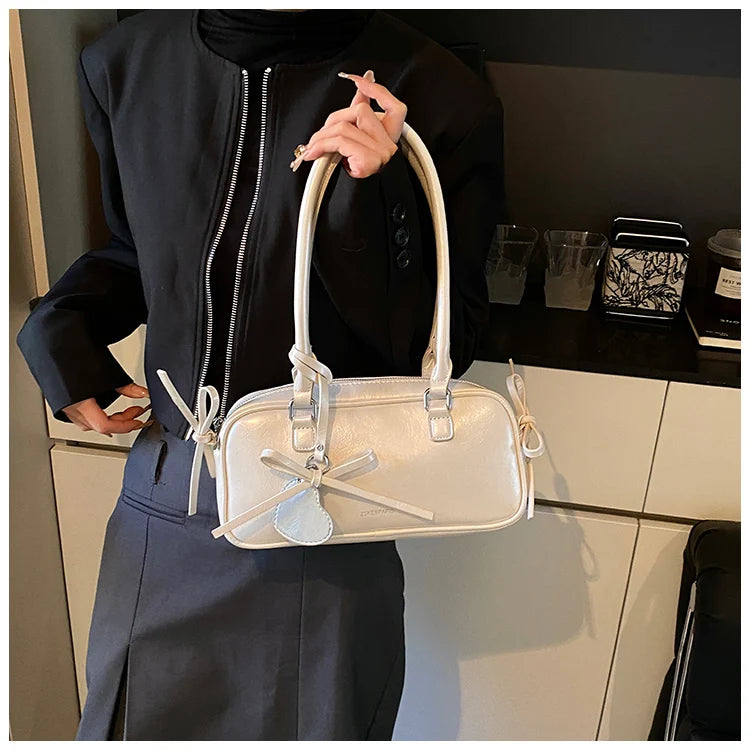 Elegance Boston Bag - Chic Women's Shoulder Handbag