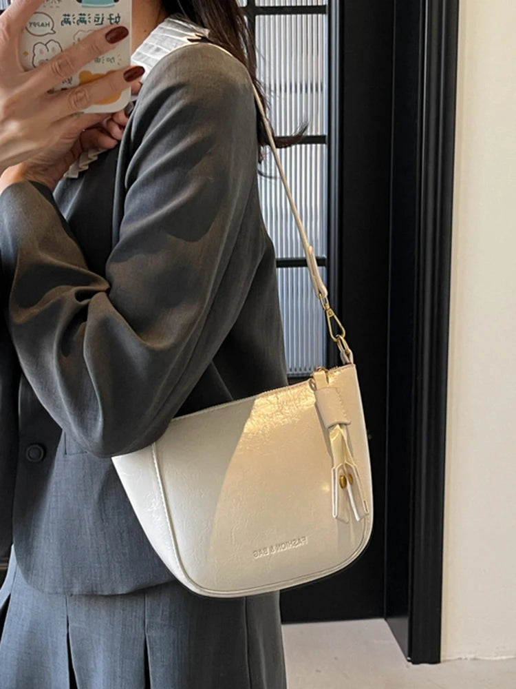 Exquisite Retro Women's Crossbody Bag 2025