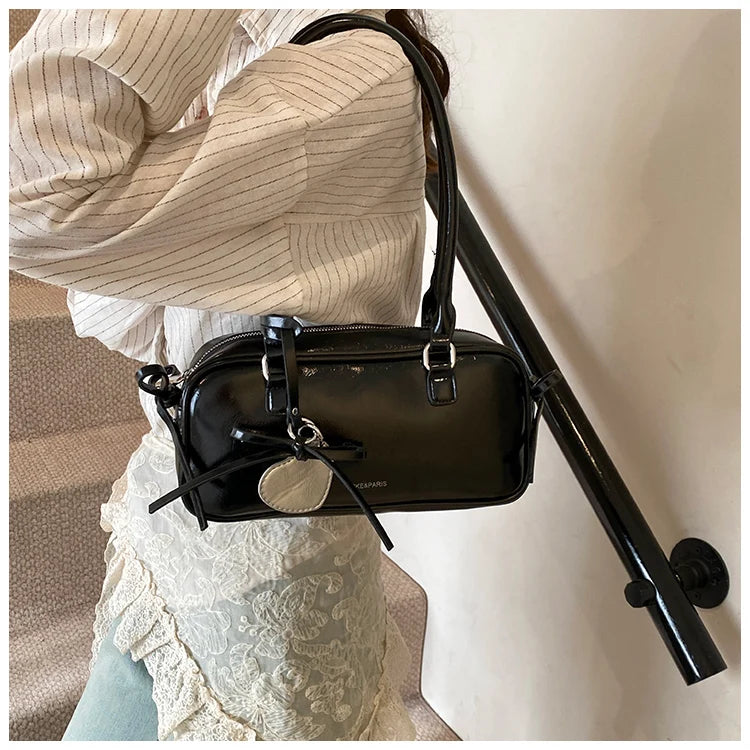Elegance Boston Bag - Chic Women's Shoulder Handbag