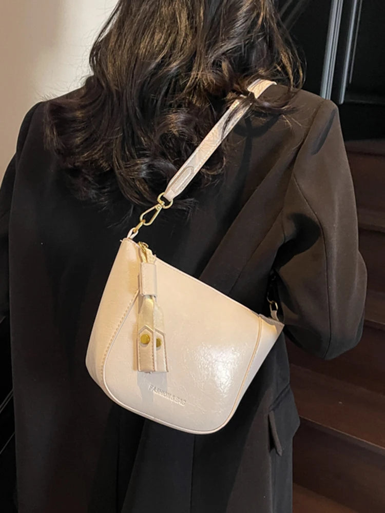 Exquisite Retro Women's Crossbody Bag 2025