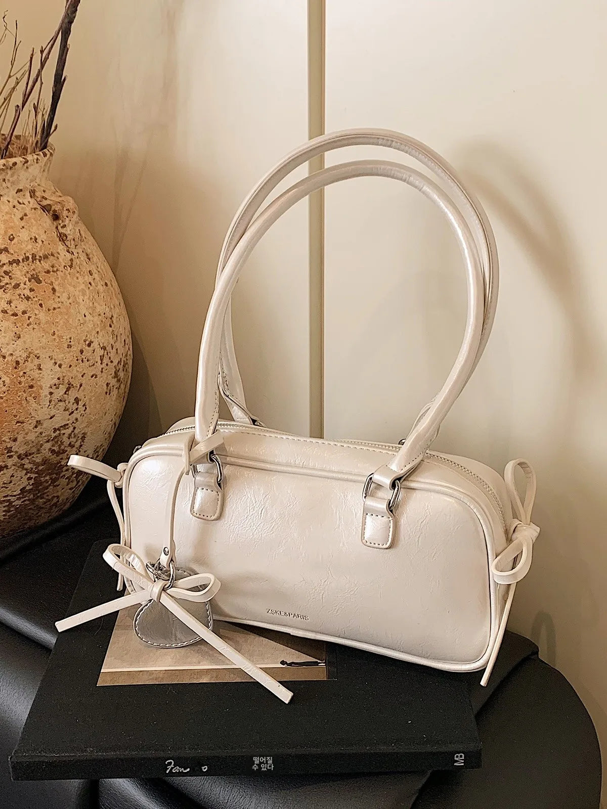 Elegance Boston Bag - Chic Women's Shoulder Handbag