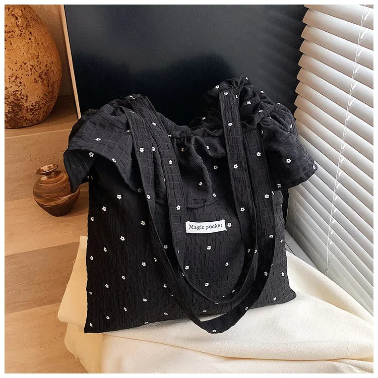 Elegant Floral Embroidered Ladies Shoulder Bag