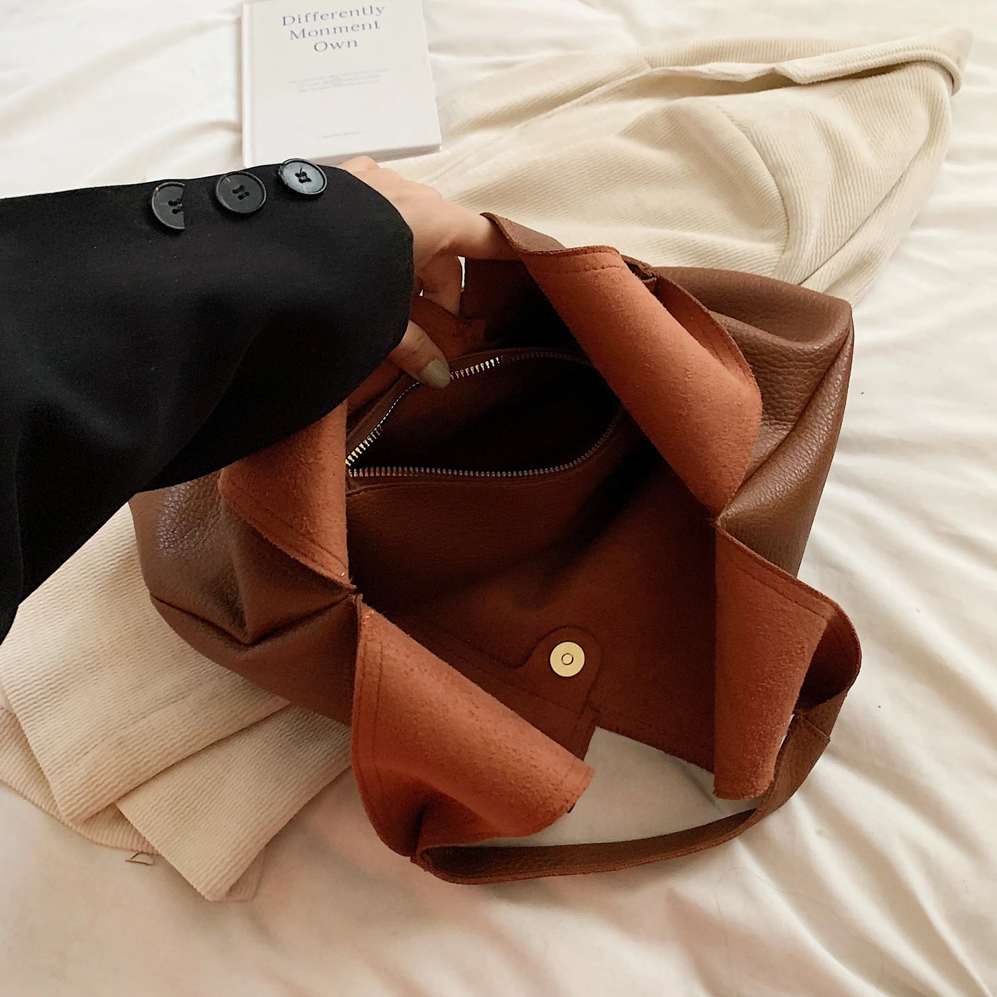 Exquisite Lychee Pattern 2-in-1 Shoulder Bag Set