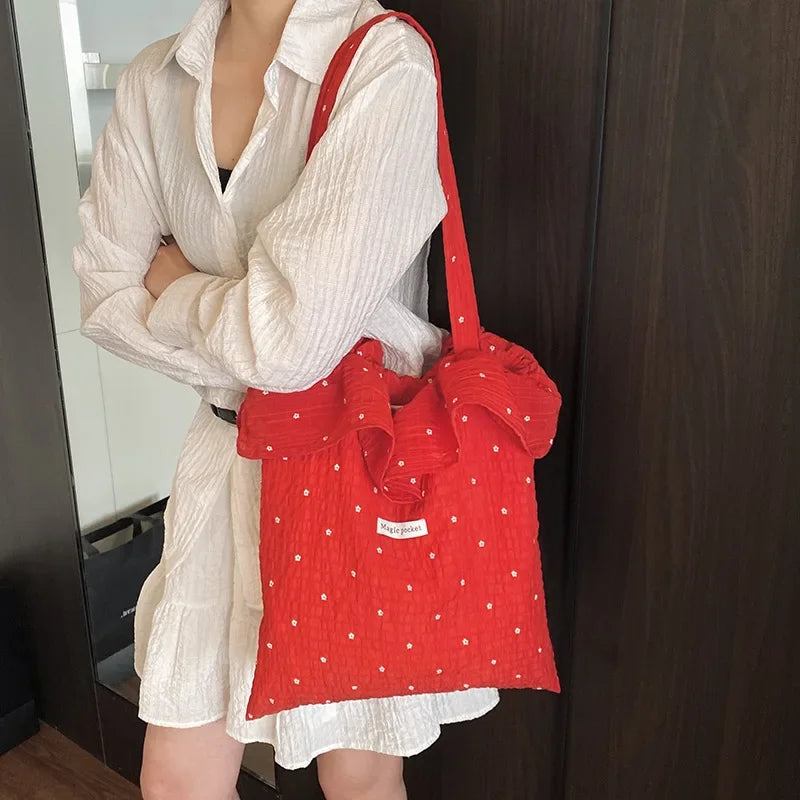 Elegant Floral Embroidered Ladies Shoulder Bag