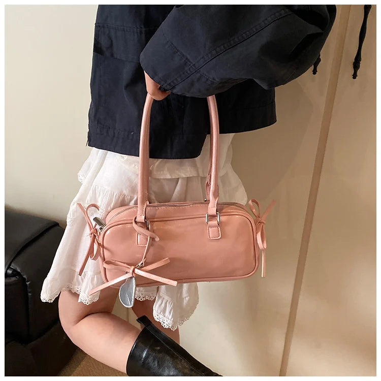 Elegance Boston Bag - Chic Women's Shoulder Handbag