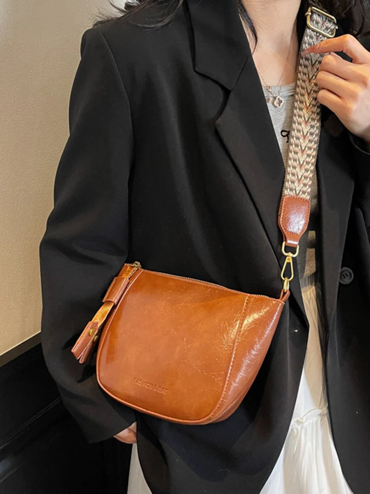 Exquisite Retro Women's Crossbody Bag 2025