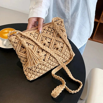 Exquisite Bohemian Straw Crossbody Bag for Women