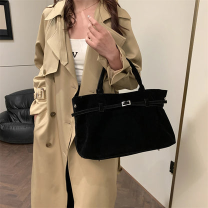 Elegant Velvet Tote Bag - Luxury Women's Handbag