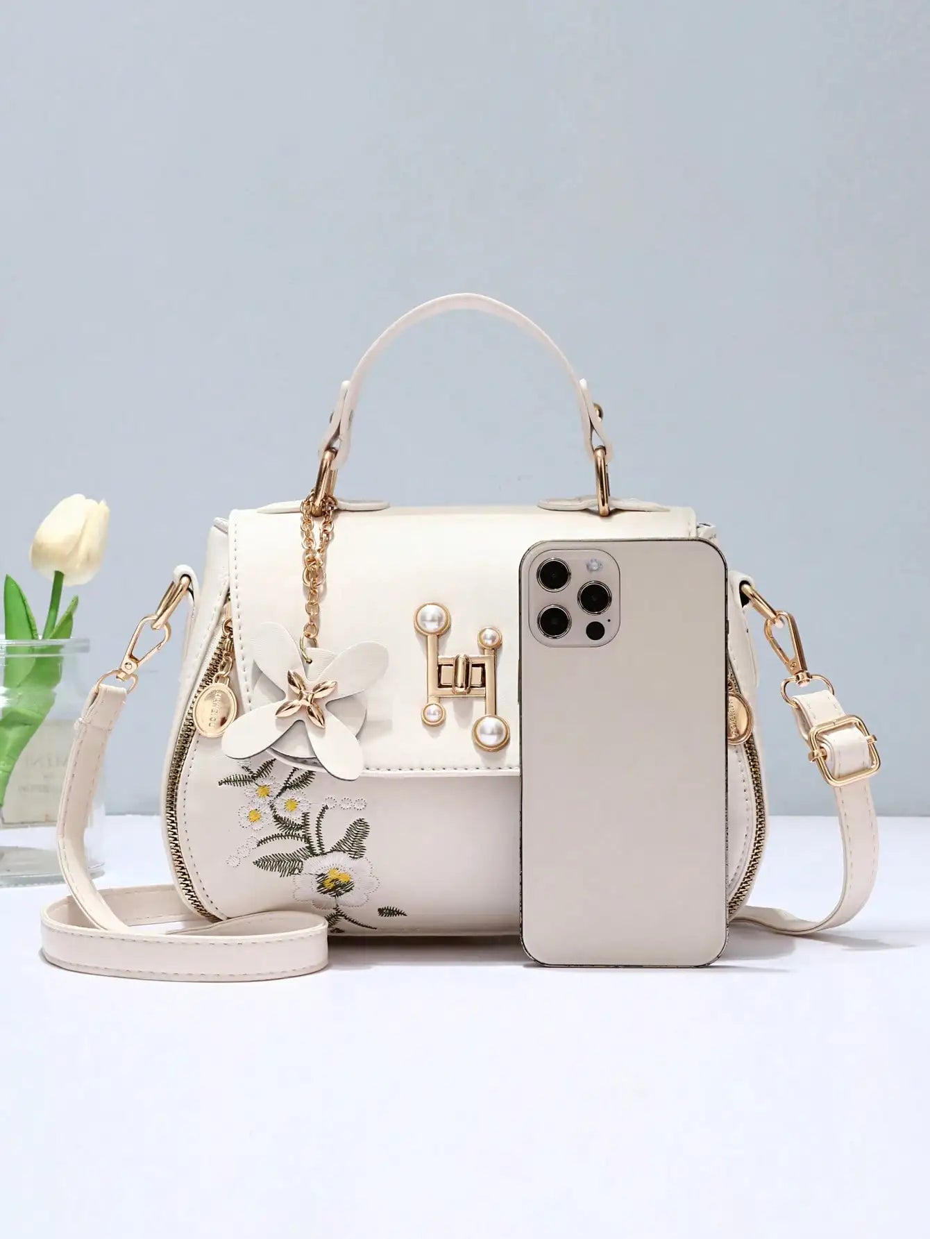 Elegant Floral Embroidered Bucket Handbag