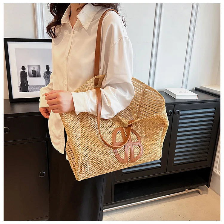 Elegant Straw Tote Bag - Luxury Beach Essential