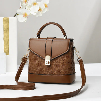 Elegant Women's Shoulder Bag - Timeless Style