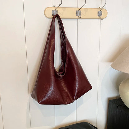 Elegance Retro Shoulder Bag - Luxurious PU Leather