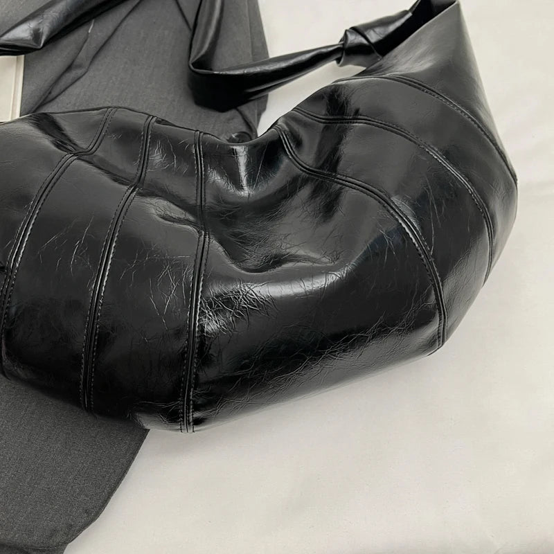 Exquisite Crescent Shoulder Bag - Soft PU Leather Elegance