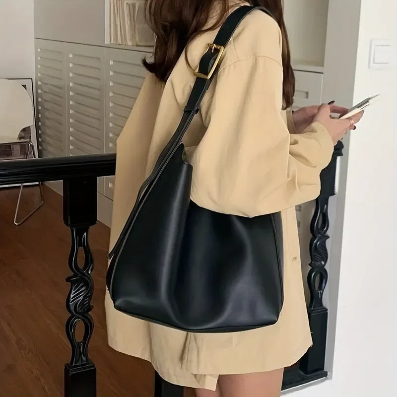Exquisite Minimalist Women's PU Leather Shoulder Bag