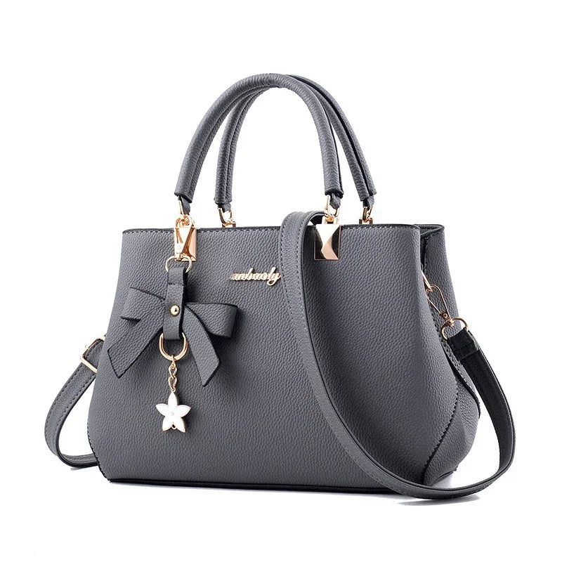 Exquisite Flower Pendant Women's Tote Bag