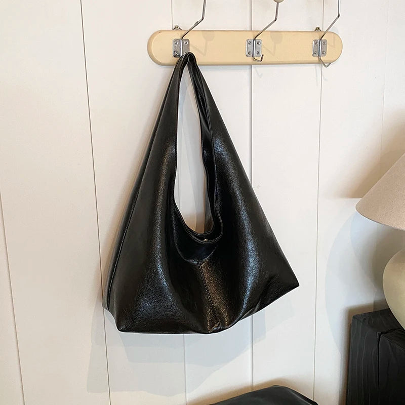 Elegance Retro Shoulder Bag - Luxurious PU Leather