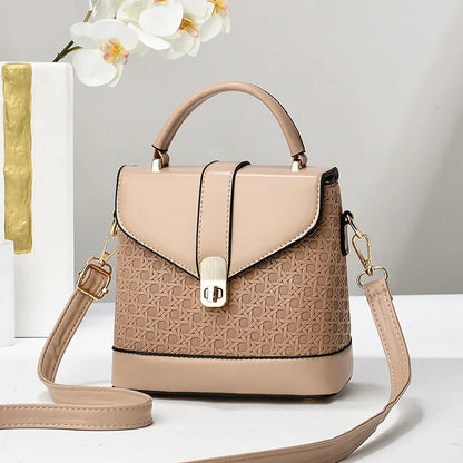 Elegant Women's Shoulder Bag - Timeless Style