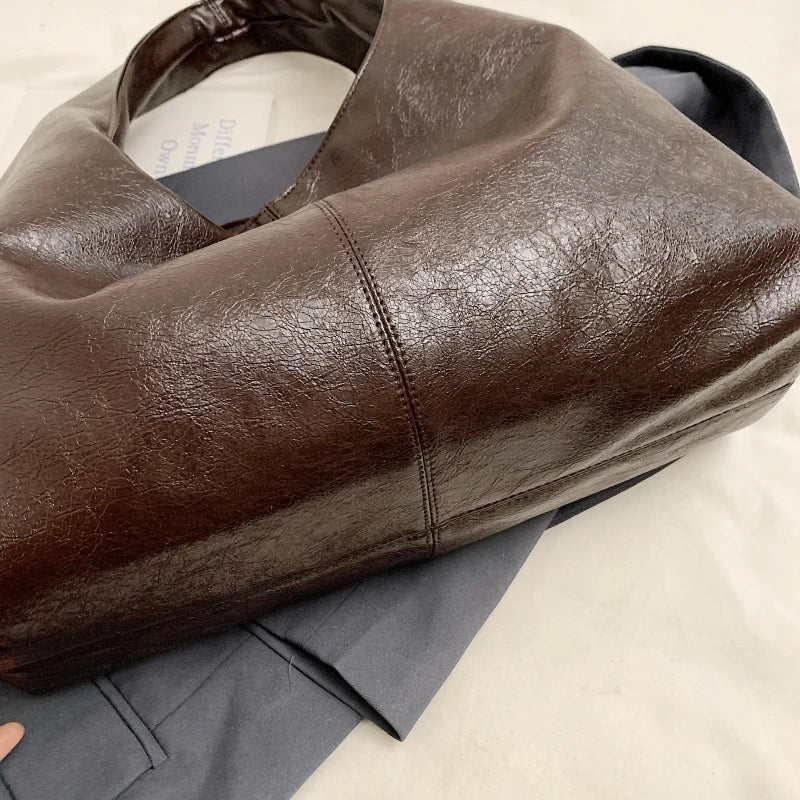 Elegance Retro Shoulder Bag - Luxurious PU Leather