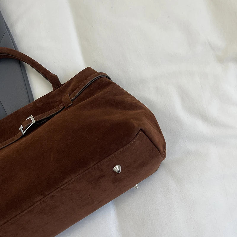 Elegant Velvet Tote Bag - Luxury Women's Handbag