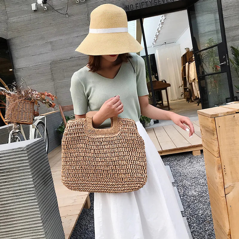 Elegant Woven Straw Handbag with Wooden Handle