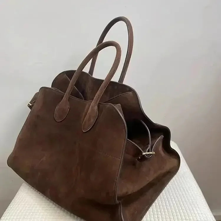 Exquisite Velvet Top-Handle Bag for Timeless Elegance
